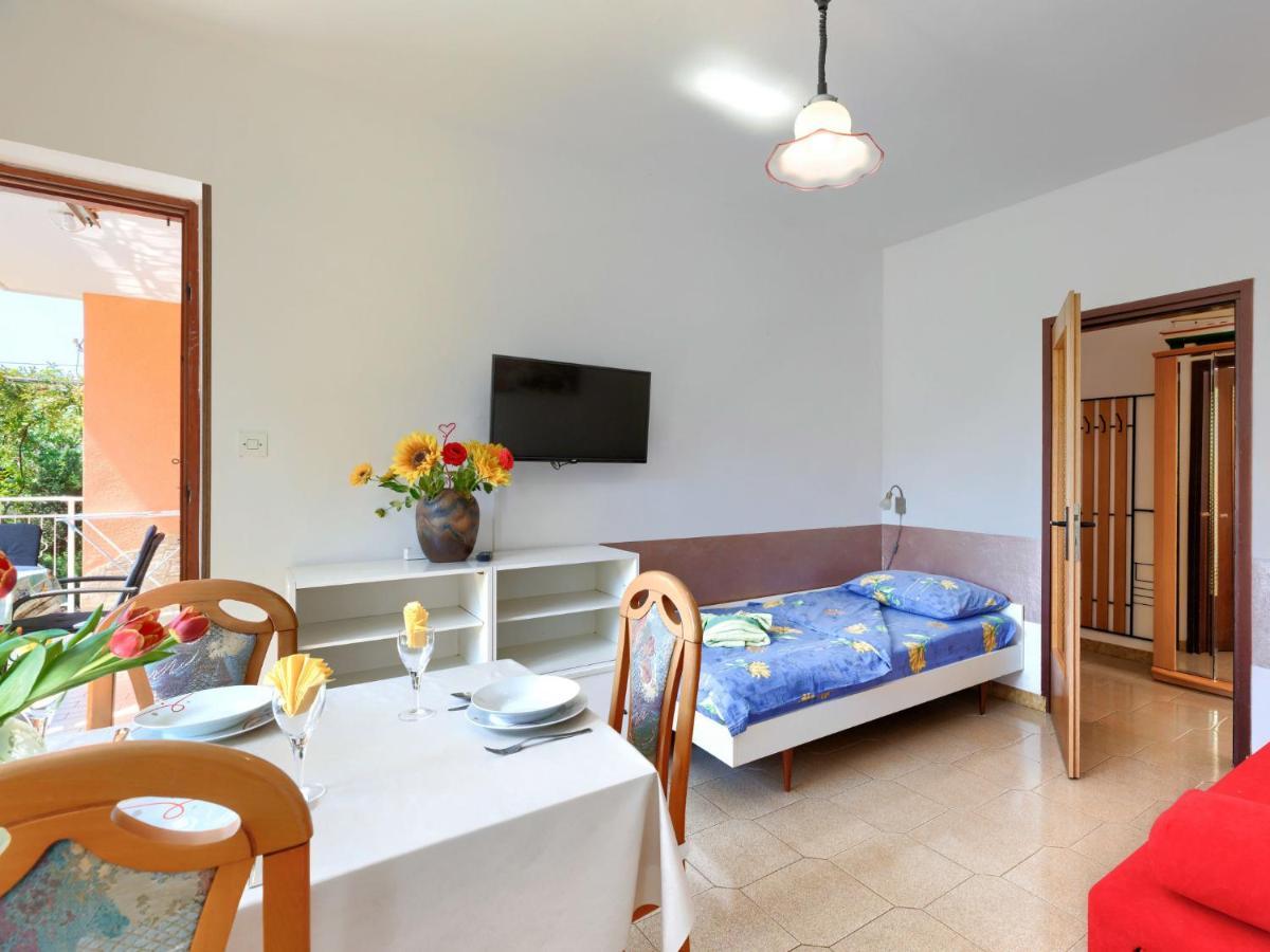 Apartment Elvi - Uma106 By Interhome Umag